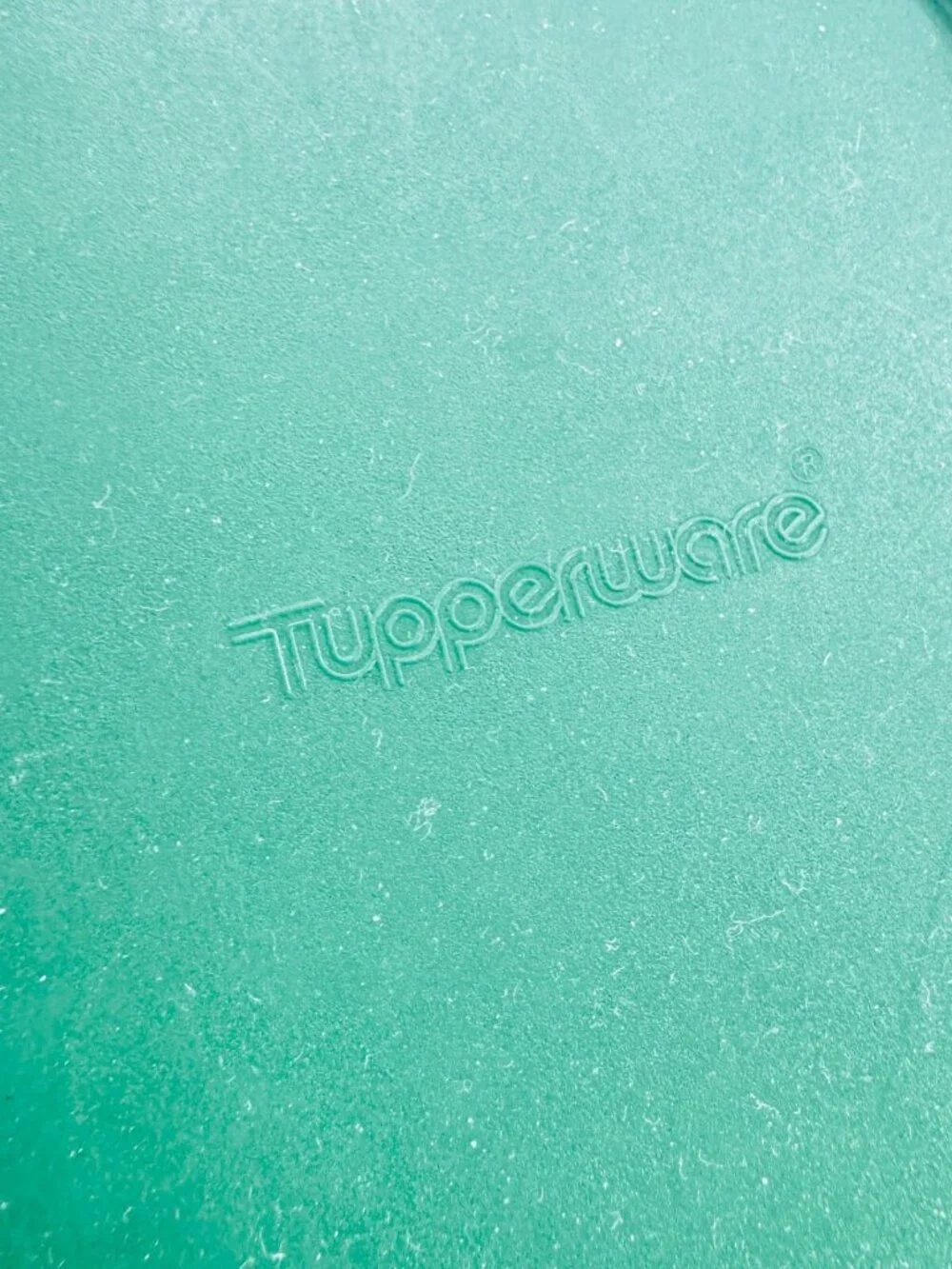 Tupperware Modular Mates Oval #3 with Flip Top Lid Green Vintage 2401A